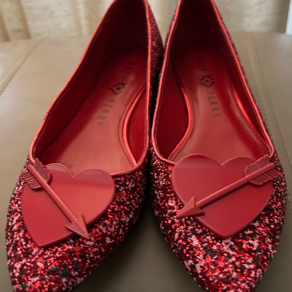 Heart  Shoes by Katy Perry - Picture 2 of 5